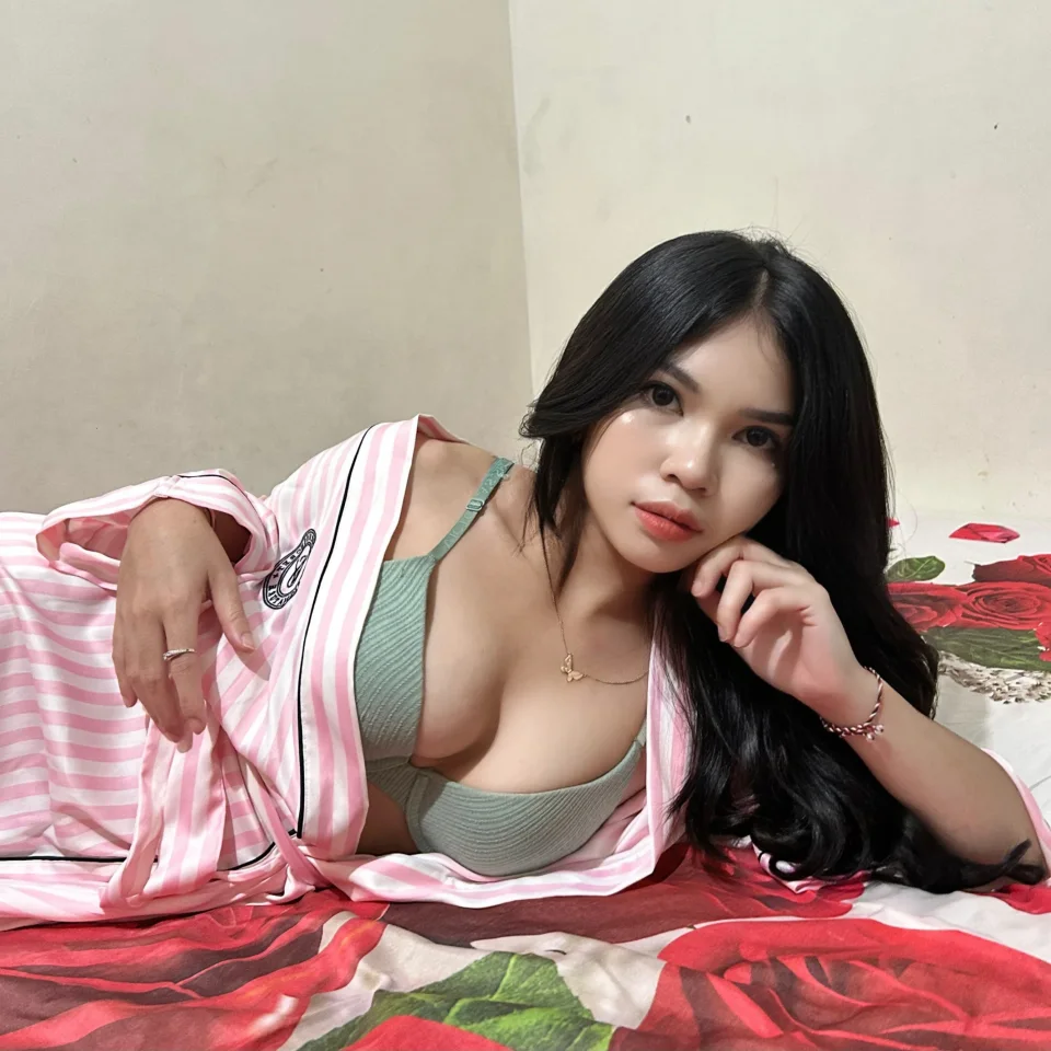 Indah Siregar — photo 8