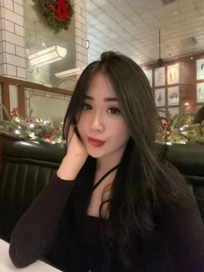 Ayu Darmawan profile photo