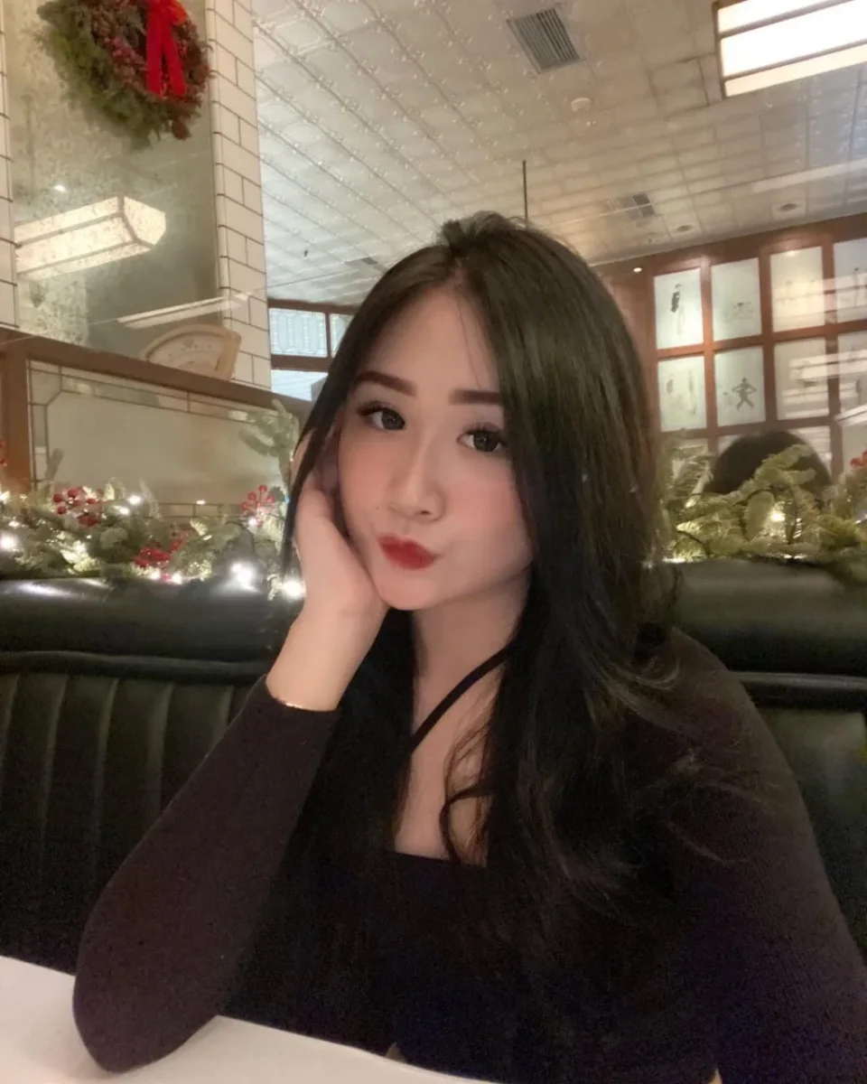 Ayu Darmawan — photo 3
