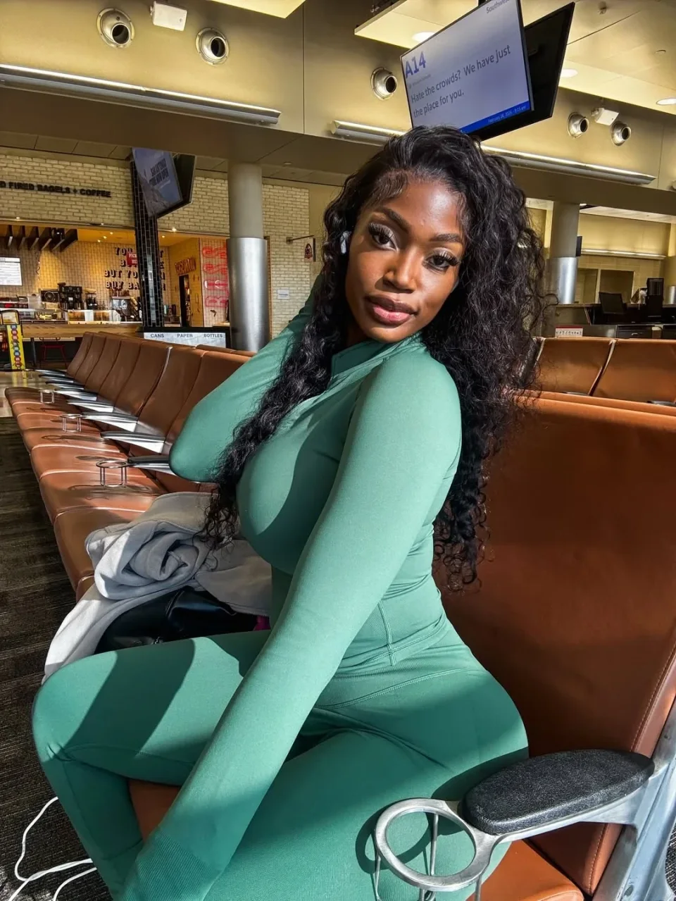 Ella Walker — photo 3