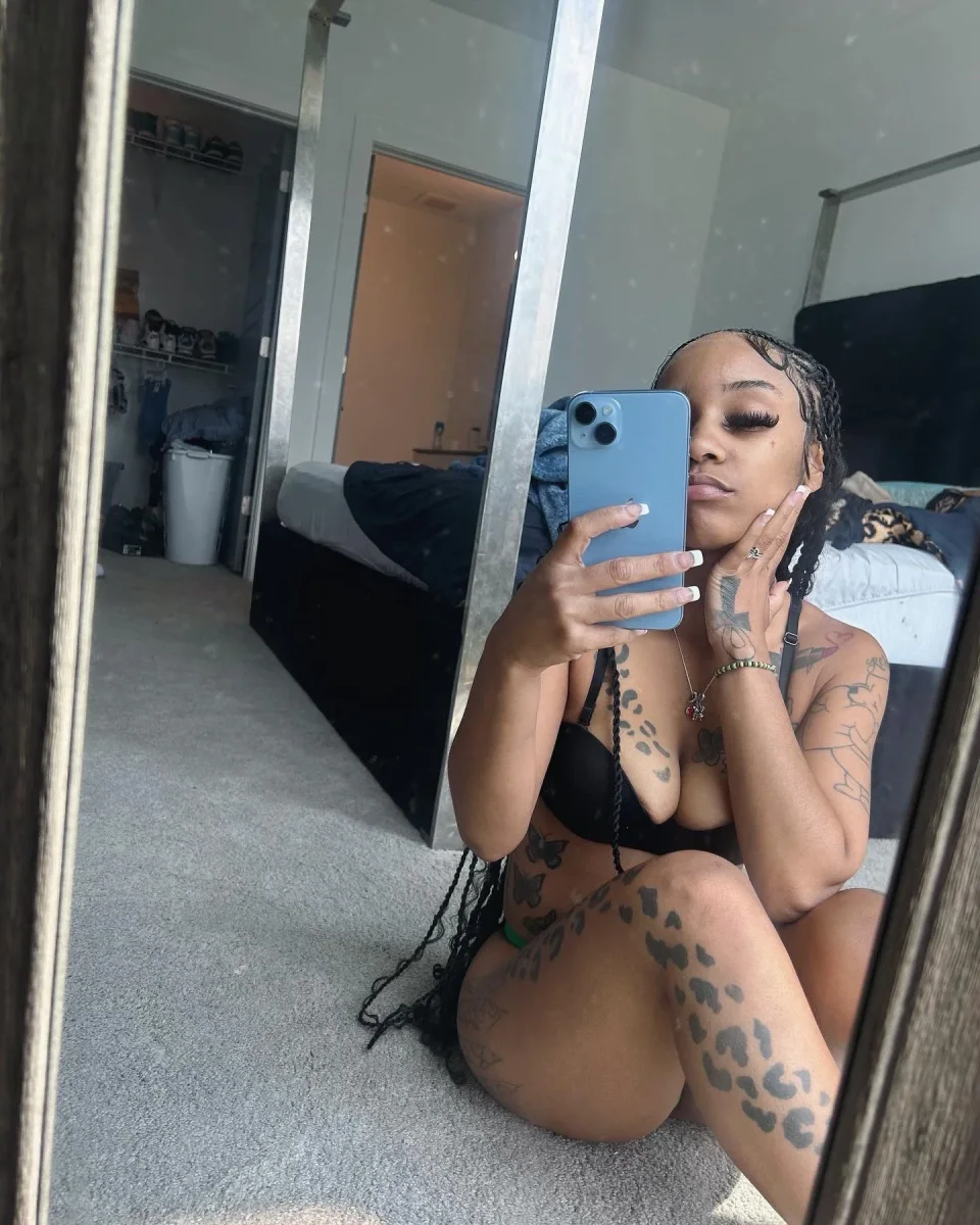Isla Scott — photo 4