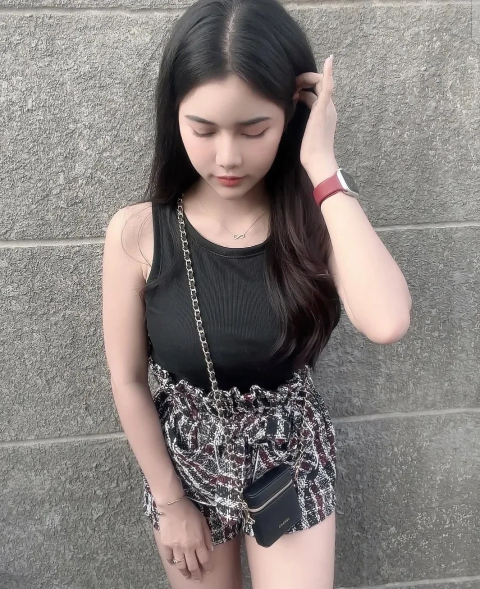 Ayu Santoso — photo 2
