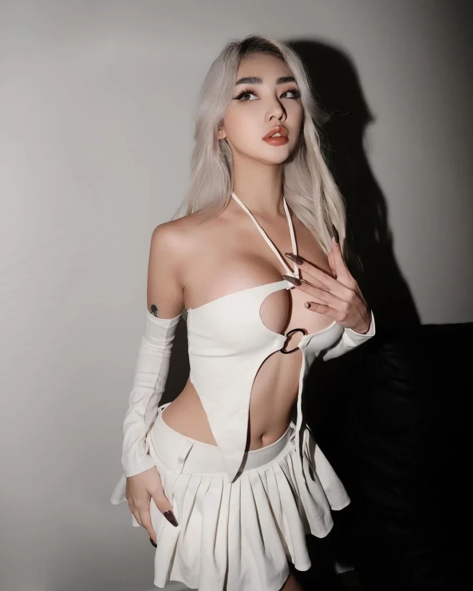 Rin Ueda — photo 3