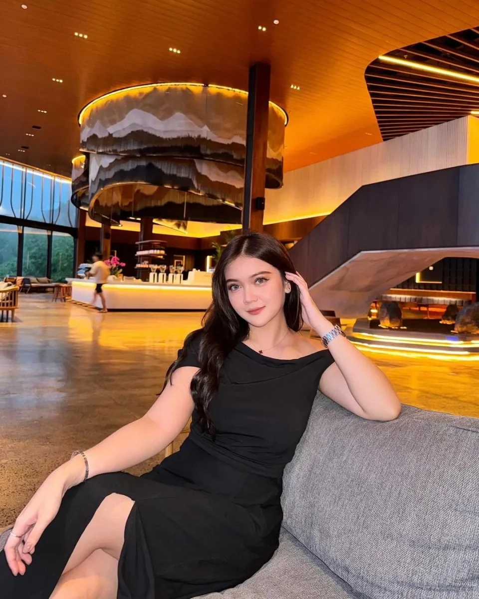 Miss Gita Ridwan — photo 1